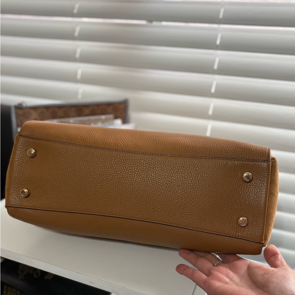 Coach Pebbled Leather Satchel and Wristlet in Brown - Picture 6 of 12